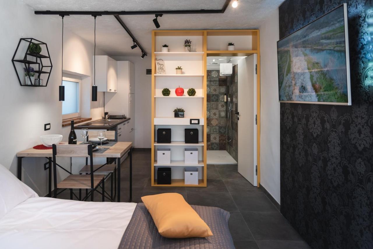Hisa Kapis With Hot Tube Apartment Koper Exterior foto