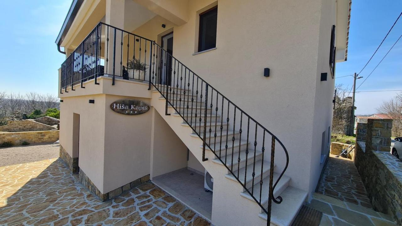 Hisa Kapis With Hot Tube Apartment Koper Exterior foto