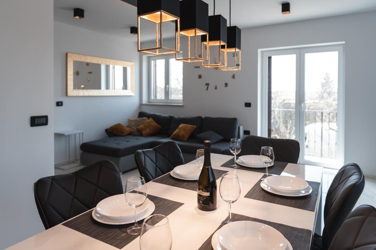 Hisa Kapis With Hot Tube Apartment Koper Exterior foto