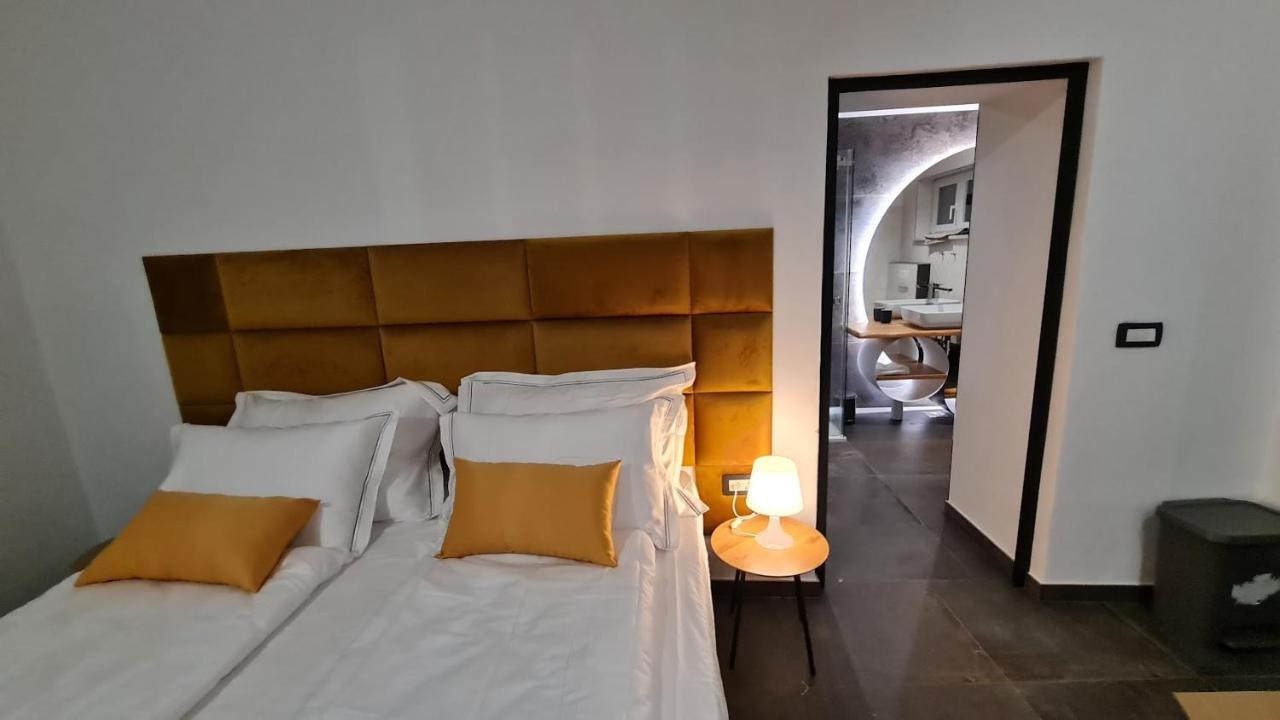 Hisa Kapis With Hot Tube Apartment Koper Exterior foto